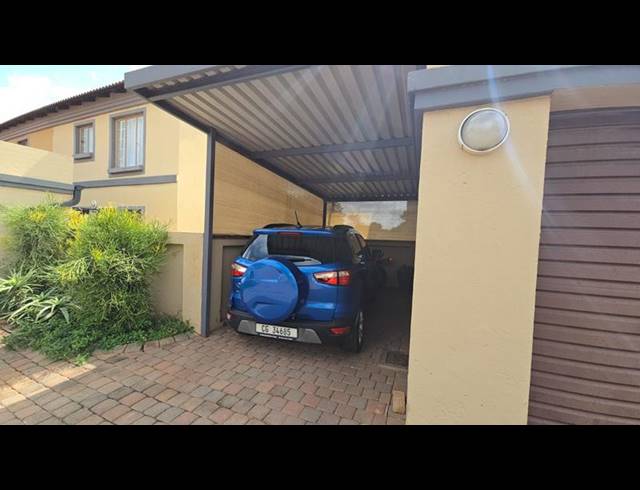 2 BEDROOM TOWNHOUSE FOR SALE IN ANNLIN